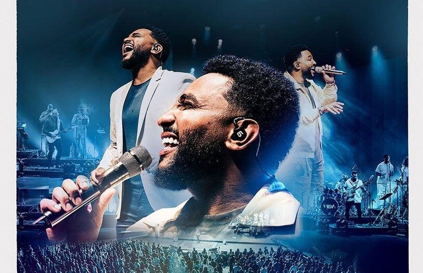 Eli Soares, cantor gospel, celebra o sucesso de seu álbum 'Vida' com milhões de streams, um exemplo do avivamento espiritual na era digital.